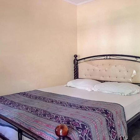Oka Homestay Mitra Reddoorz มาตารัม ภายนอก รูปภาพ