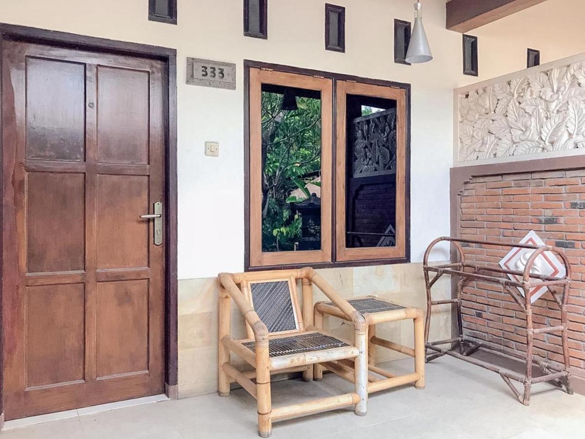 Oka Homestay Mitra Reddoorz มาตารัม ภายนอก รูปภาพ